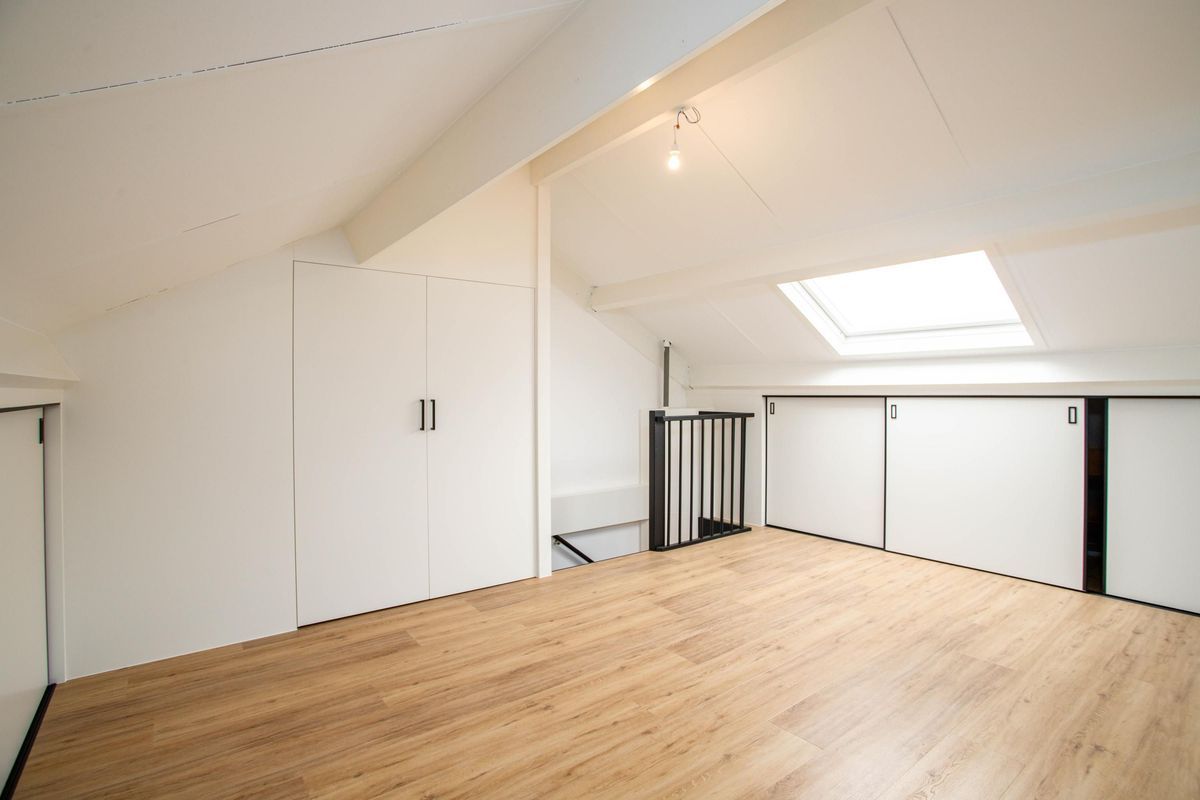 Amerhof 110 Photo Blur 34