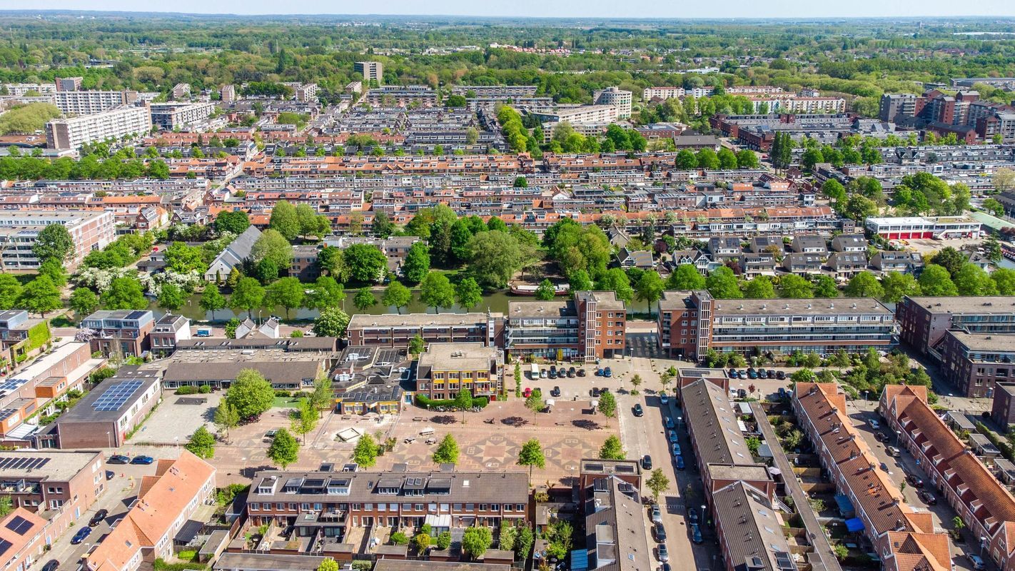 Amerhof 110 Photo Blur 42