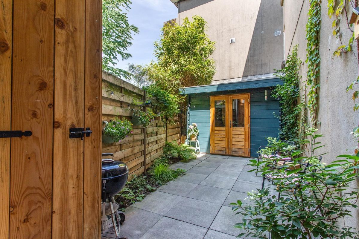 Bataviastraat 57 Photo Blur 21