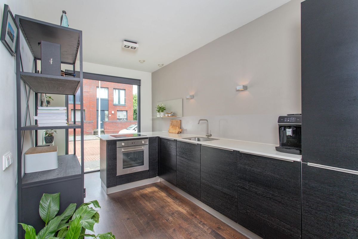 Simon Vestdijkstraat 19 Photo Blur 10