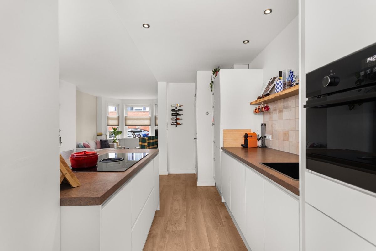 B.F. Suermanstraat 17 Photo Blur 12