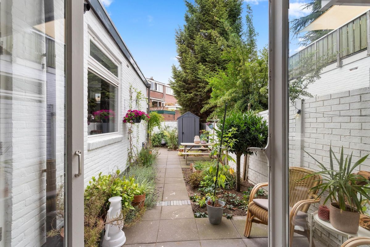 B.F. Suermanstraat 17 Photo Blur 17