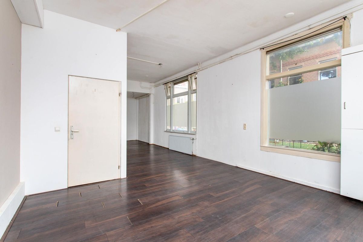 Bankaplein 1 Photo Blur 1