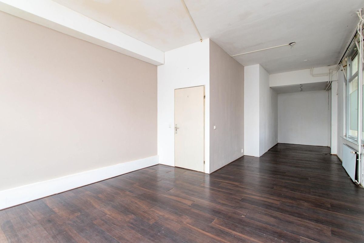 Bankaplein 1 Photo Blur 2