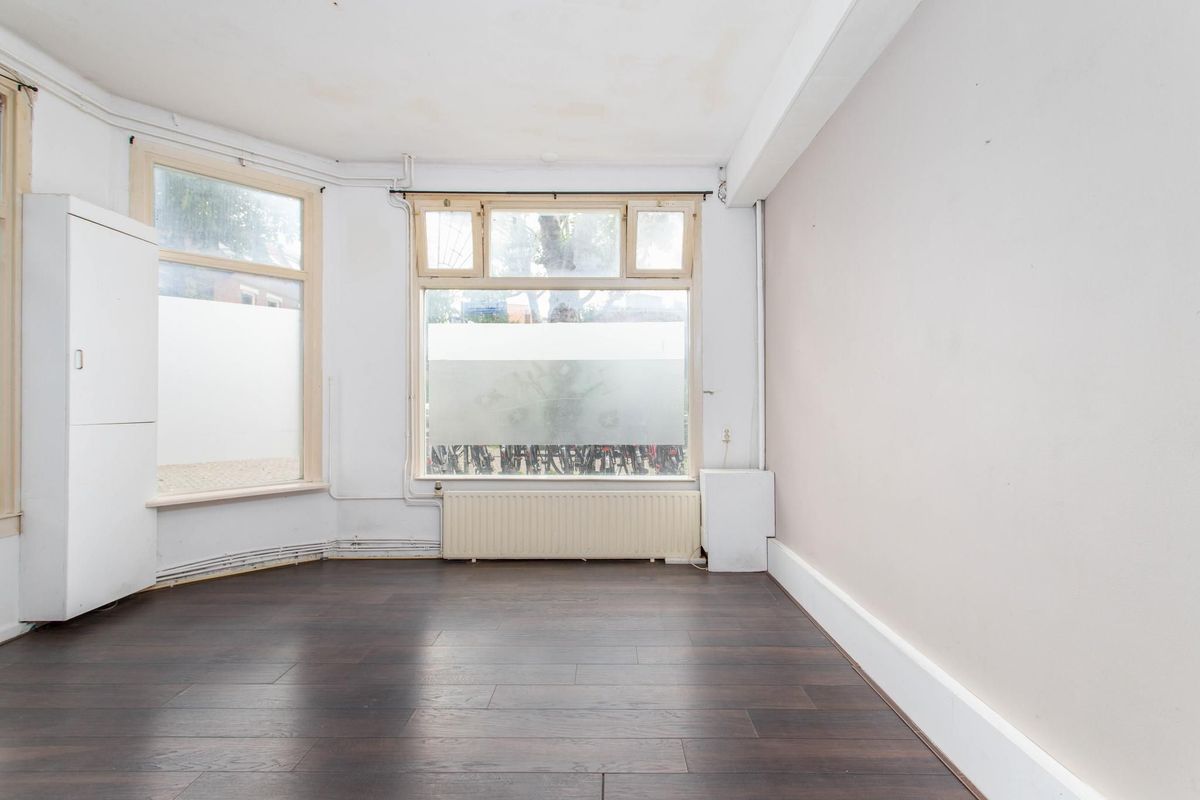 Bankaplein 1 Photo Blur 6