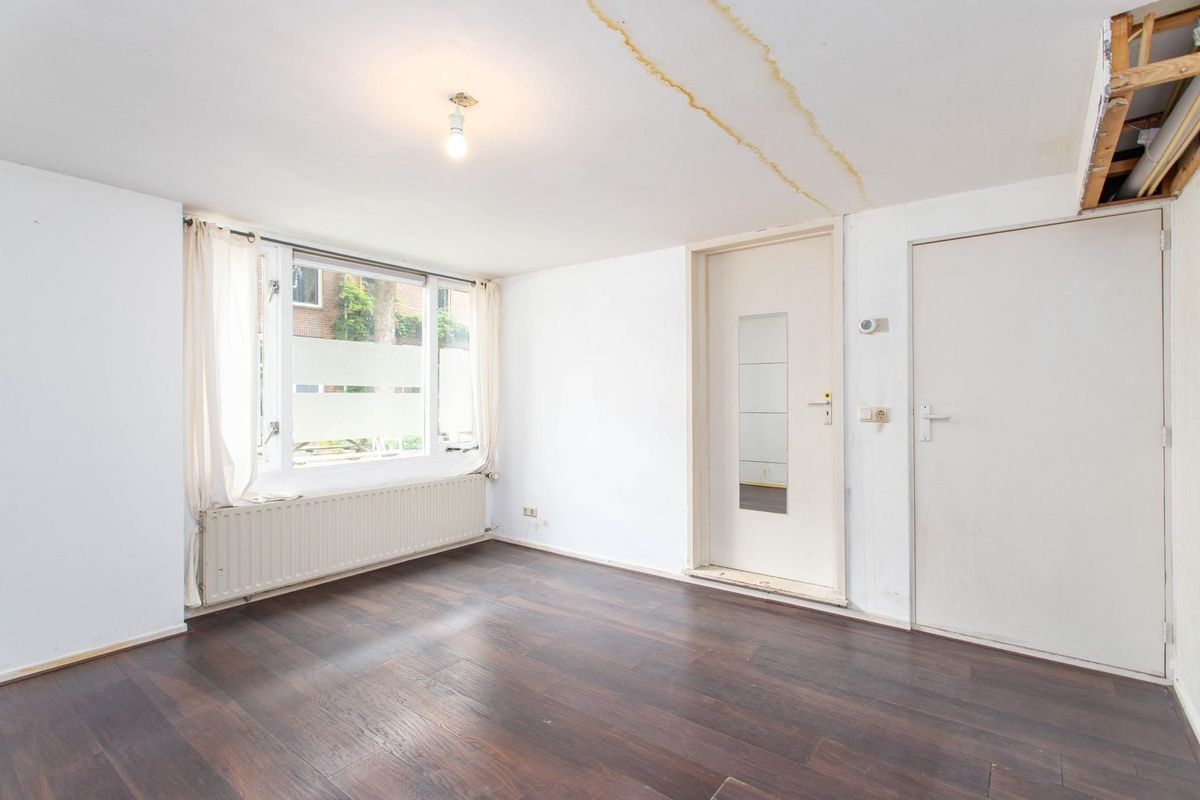 Bankaplein 1 Photo Blur 11