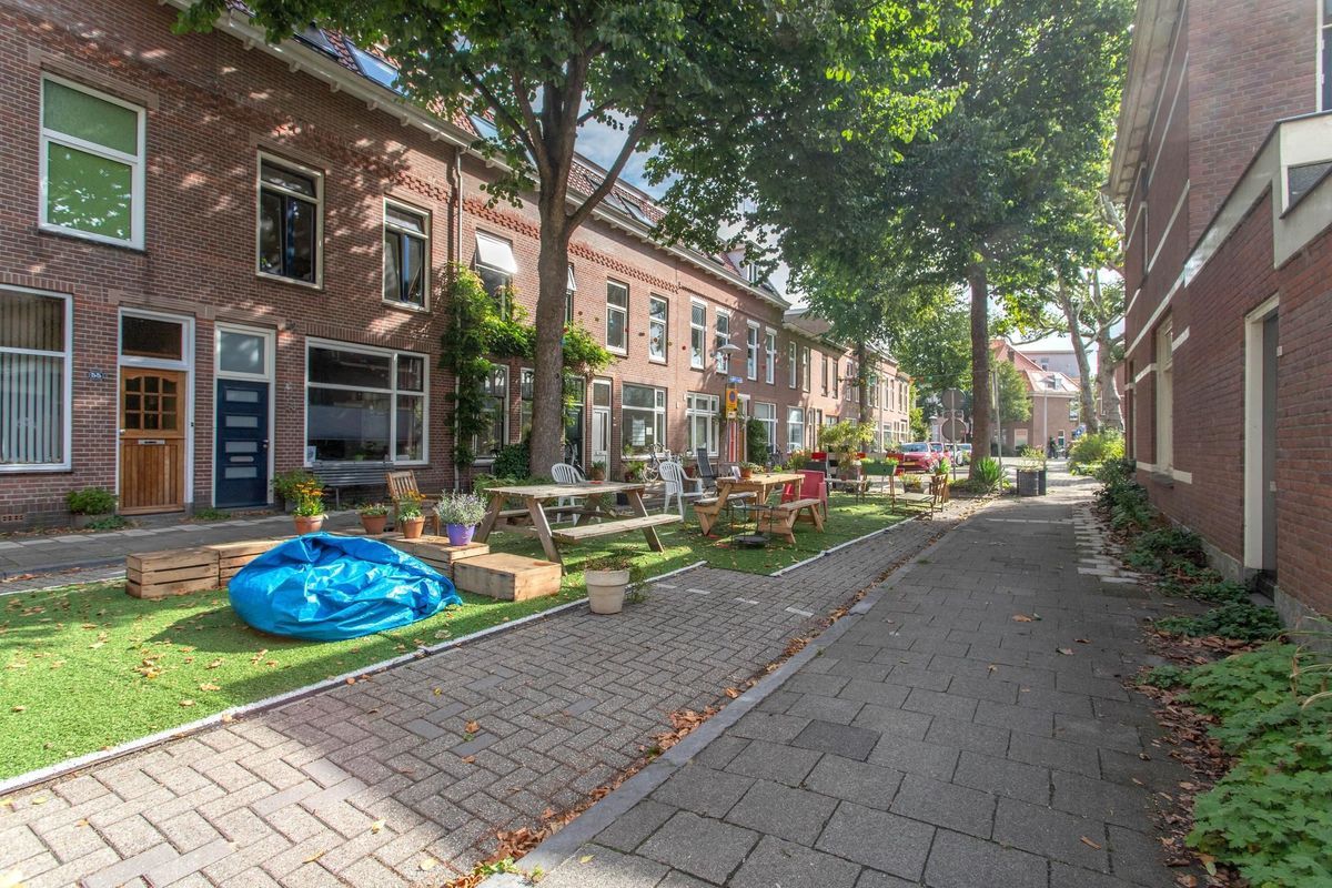 Bankaplein 1 Photo Blur 20