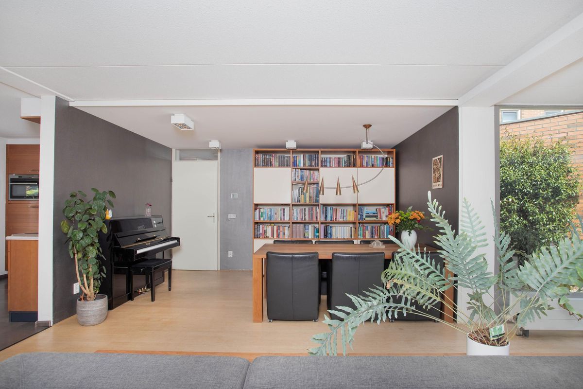 Vuurvlindersingel 12 Photo Blur 8