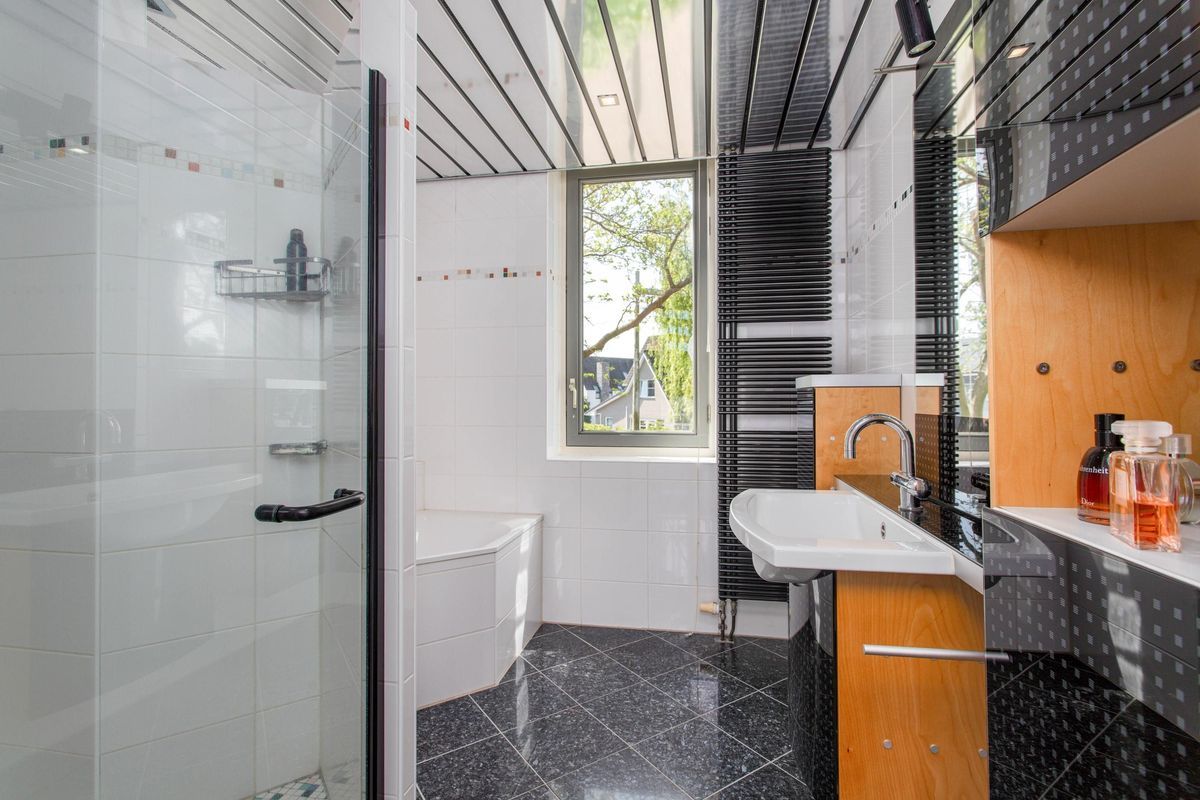 Vuurvlindersingel 12 Photo Blur 22