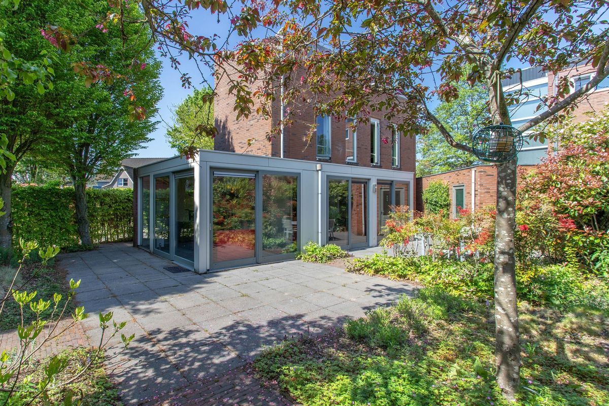 Vuurvlindersingel 12 Photo Blur 2