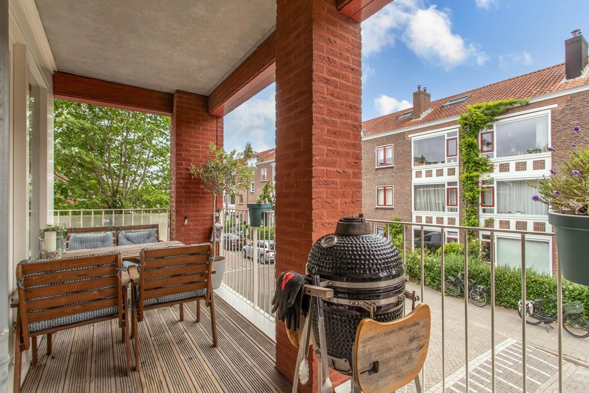 Johan de Meesterstraat 119 Photo Blur 1