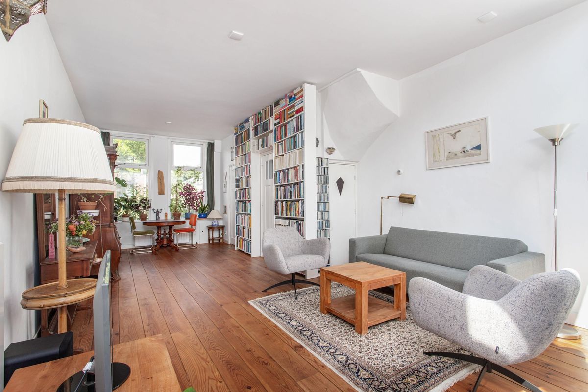 Bankstraat 56 Photo Blur 1