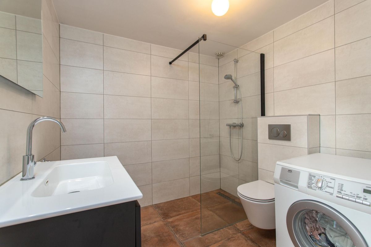 Bankstraat 56 Photo Blur 14