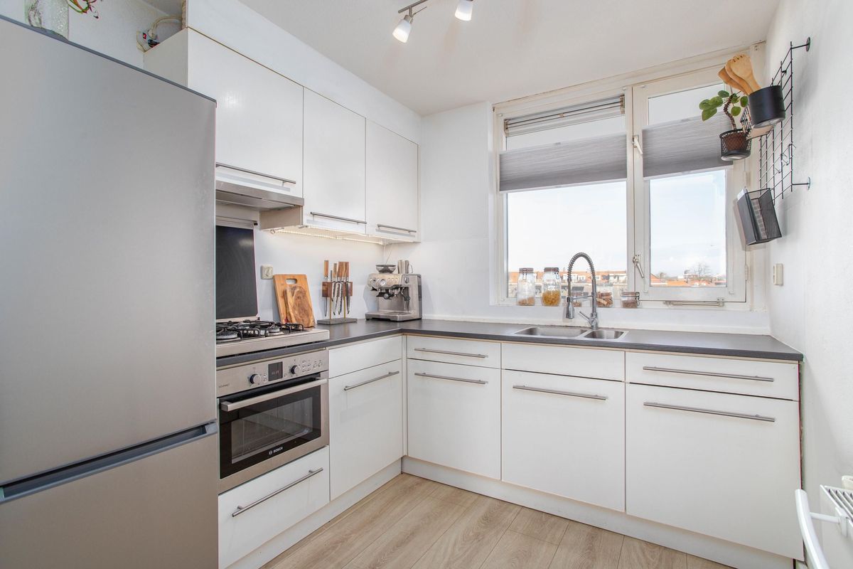 Giessenplein 19 Photo Blur 10