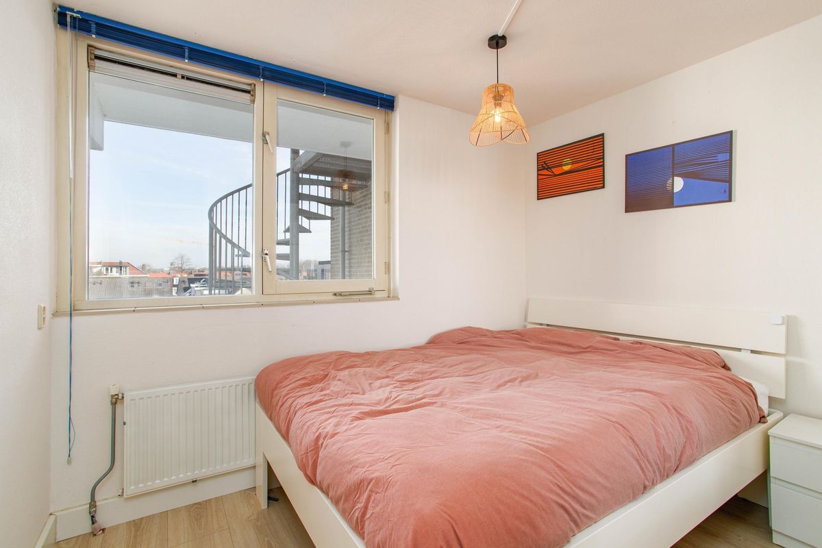 Giessenplein 19 Photo Blur 14