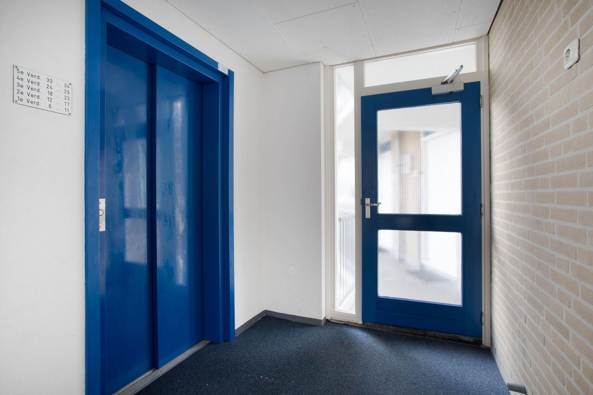 Giessenplein 19 Photo Blur 23