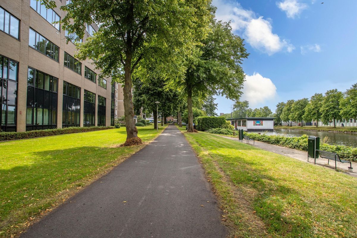 Giessenplein 19 Photo Blur 28