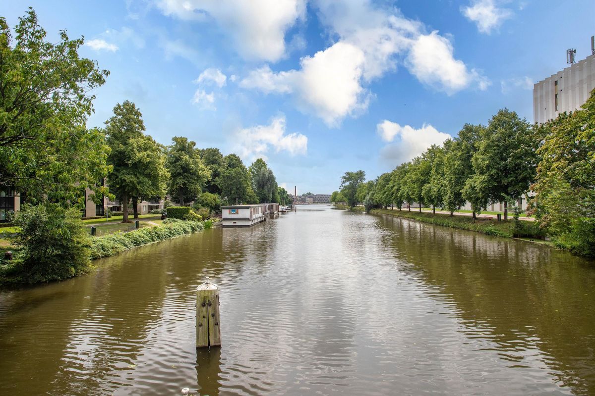 Giessenplein 19 Photo Blur 29