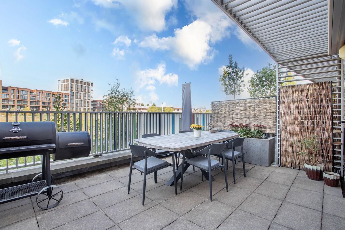 Rolderdiephof 134 Photo Blur 2