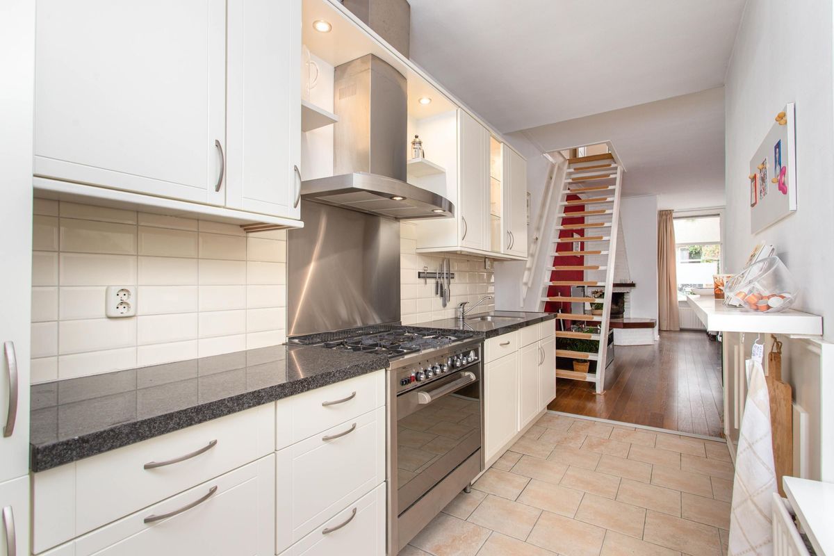 Spieghelstraat 28 Photo Blur 9