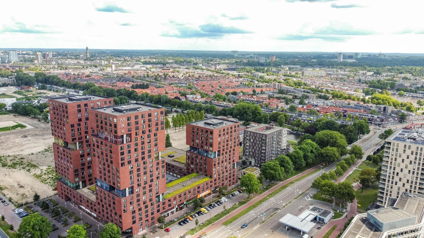 Europaplein 913 Photo Blur 19