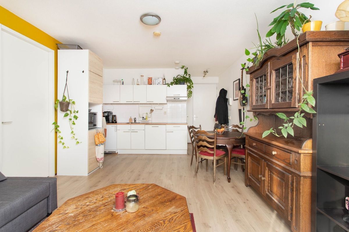 Europaplein 913 Photo Blur 4