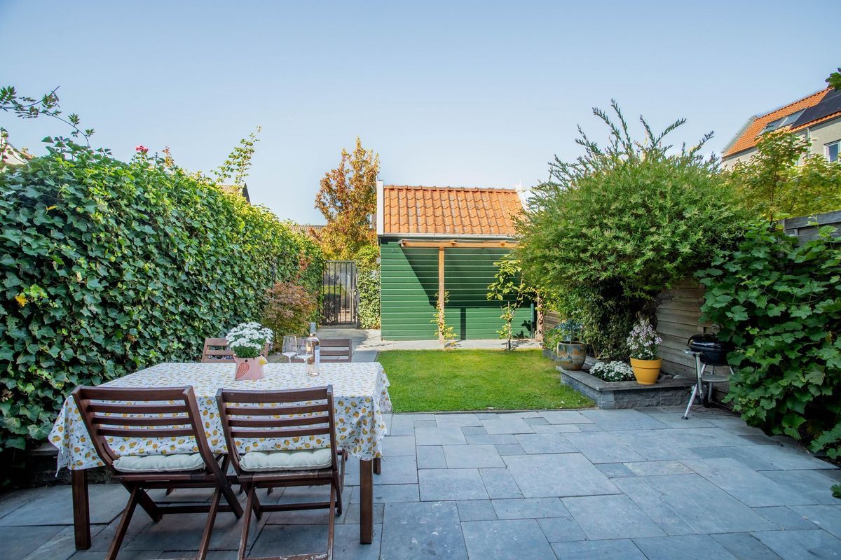 Aart van der Leeuwlaan 15 Photo Blur 29