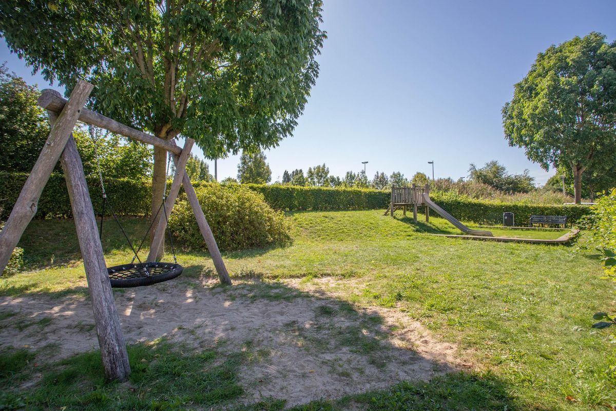 Aart van der Leeuwlaan 15 Photo Blur 33