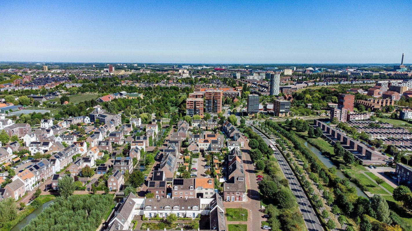 Aart van der Leeuwlaan 15 Photo Blur 35