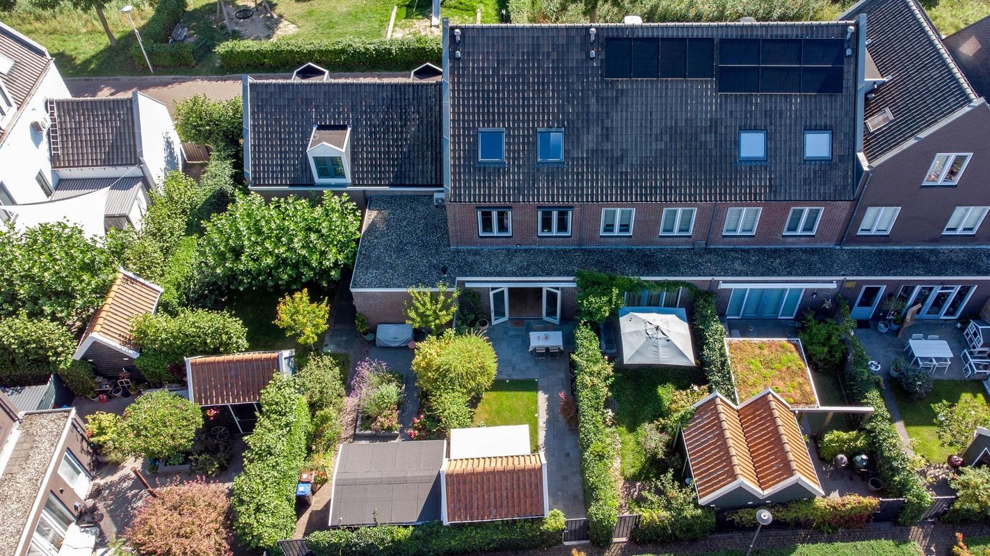 Aart van der Leeuwlaan 15 Photo Blur 37