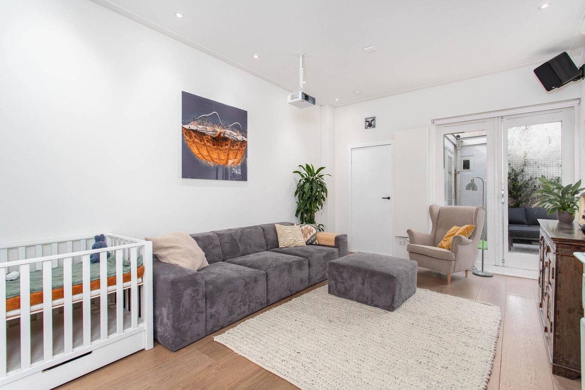 Hulststraat 11 Photo Blur 4