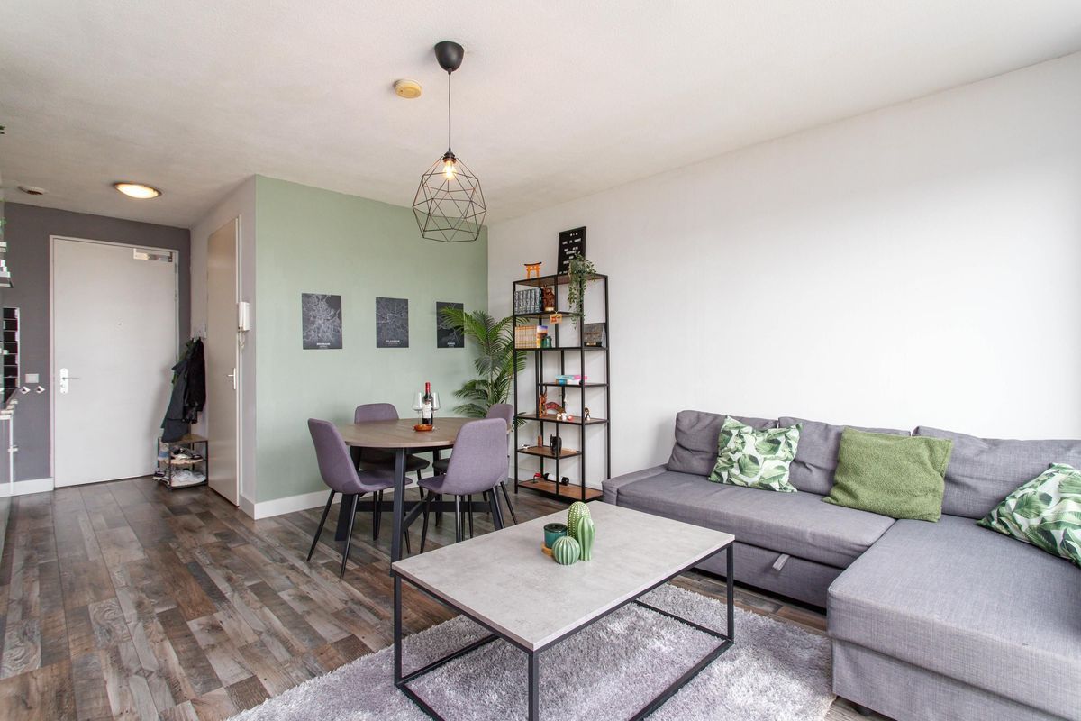 Europaplein 965 Photo Blur 2