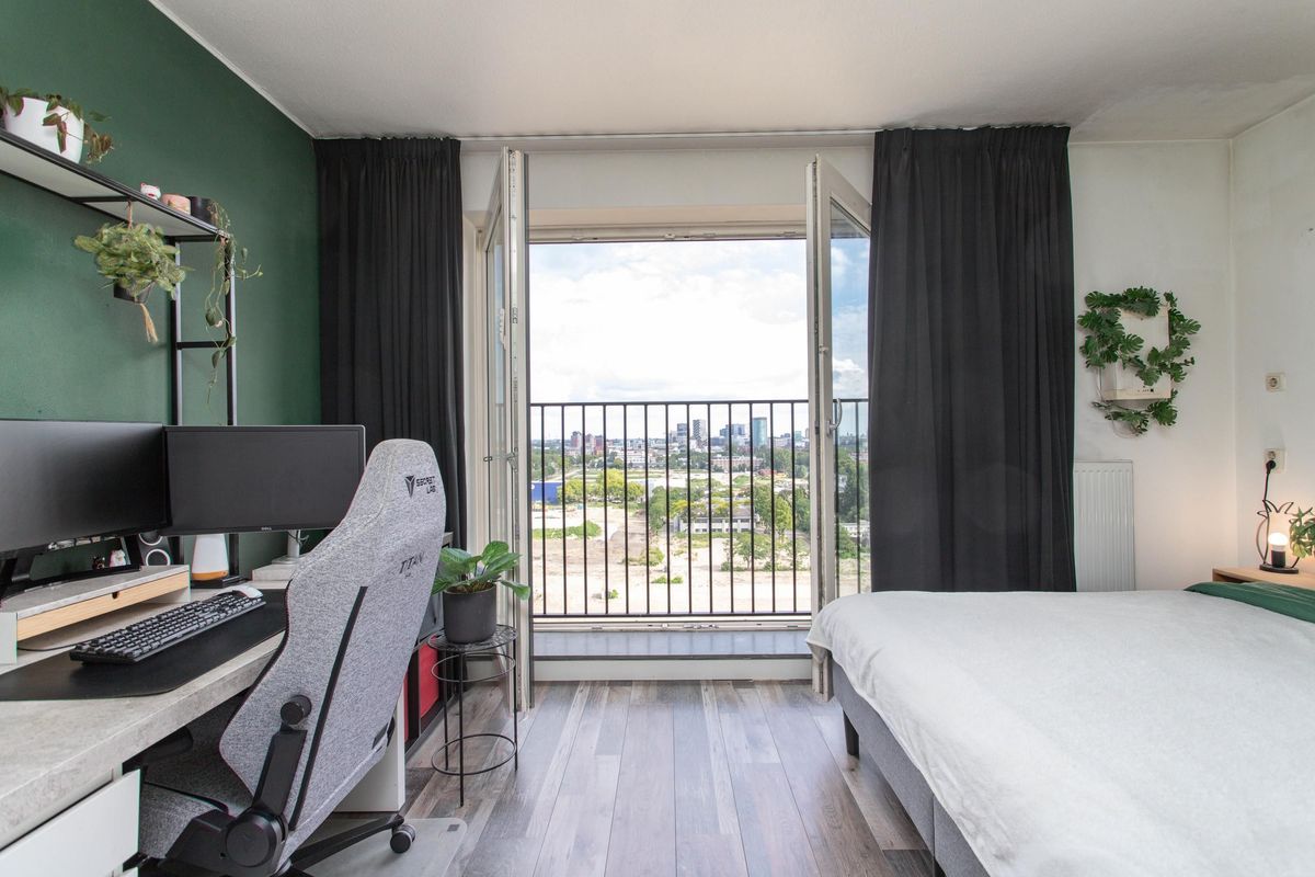 Europaplein 965 Photo Blur 10