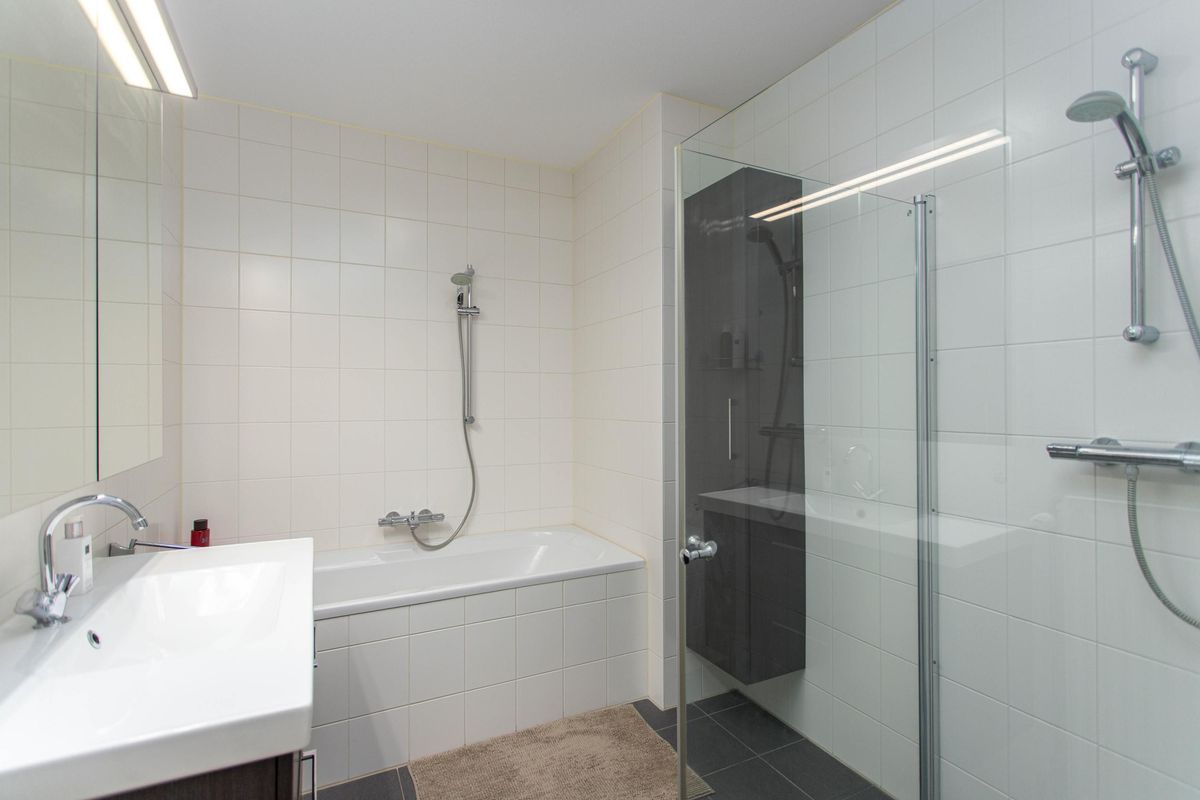 Miles Davisstraat 247 Photo Blur 17