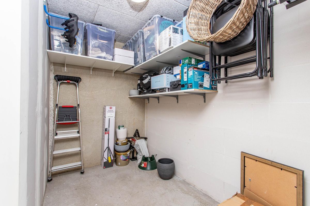 San Marinostraat 183 Photo Blur 23