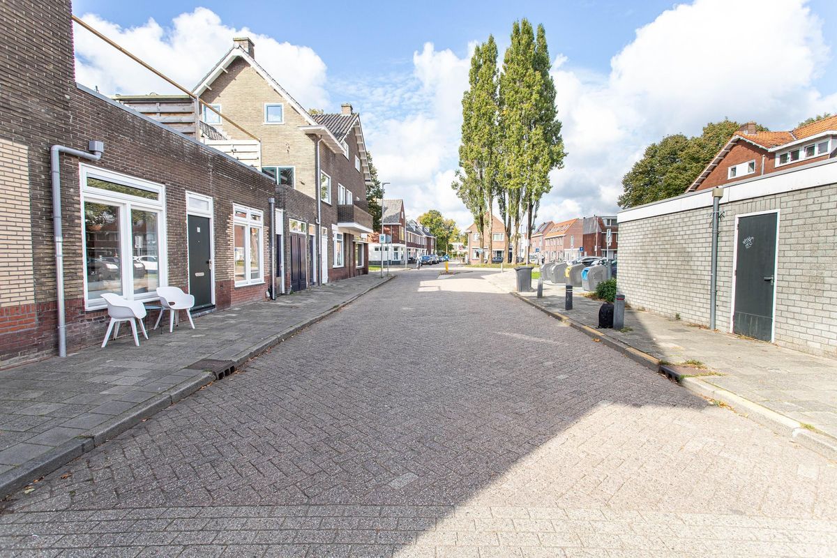 Burgemeester Smitsstraat 20 Photo Blur 24