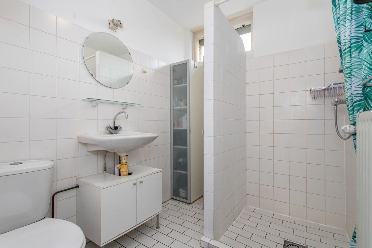 Bertha von Suttnerlaan 4 Photo Blur 14