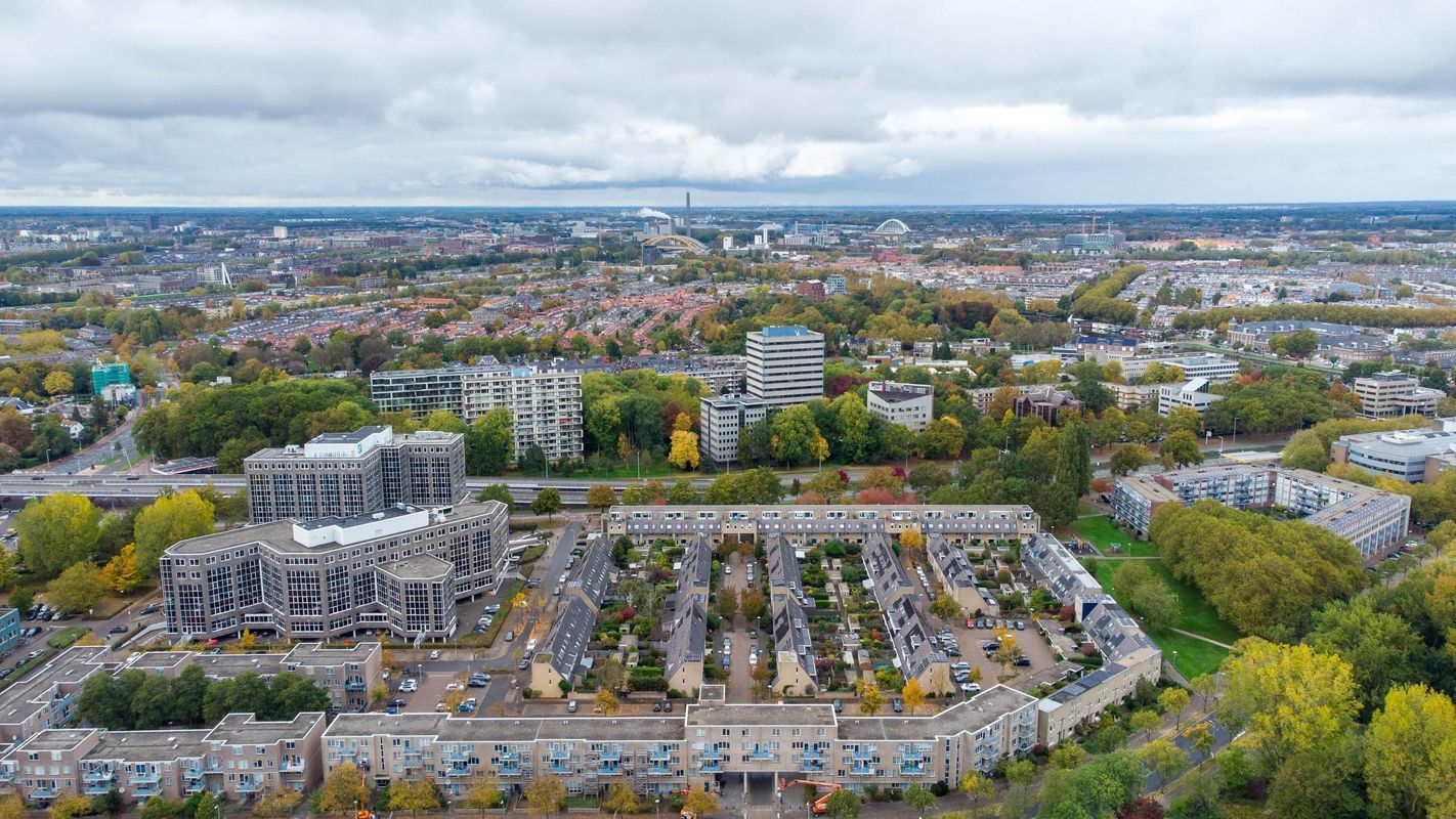 Bertha von Suttnerlaan 4 Photo Blur 28