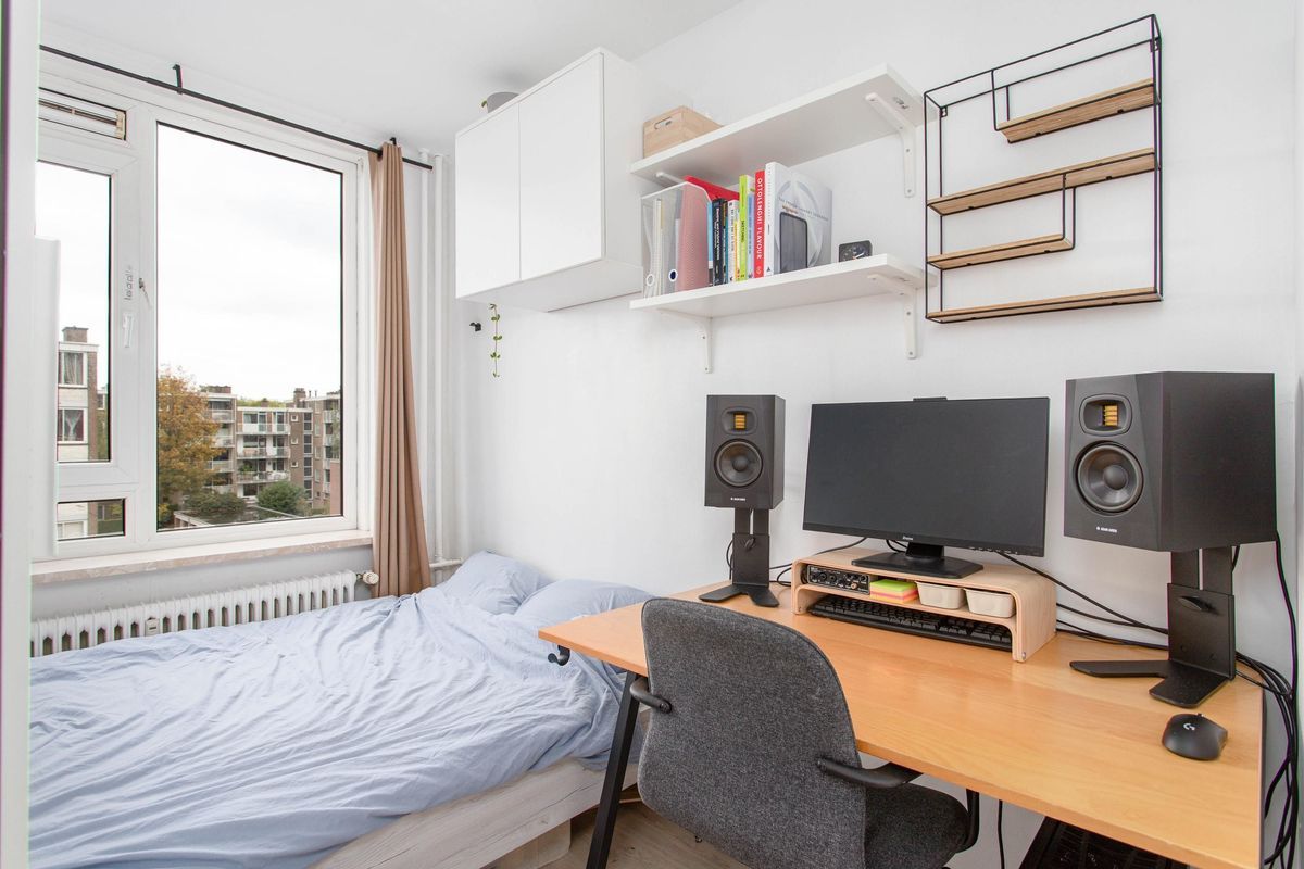 Van Eysingalaan 344 Photo Blur 19