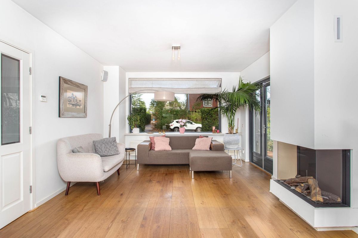 Klokjeslaan 84 Photo Blur 3