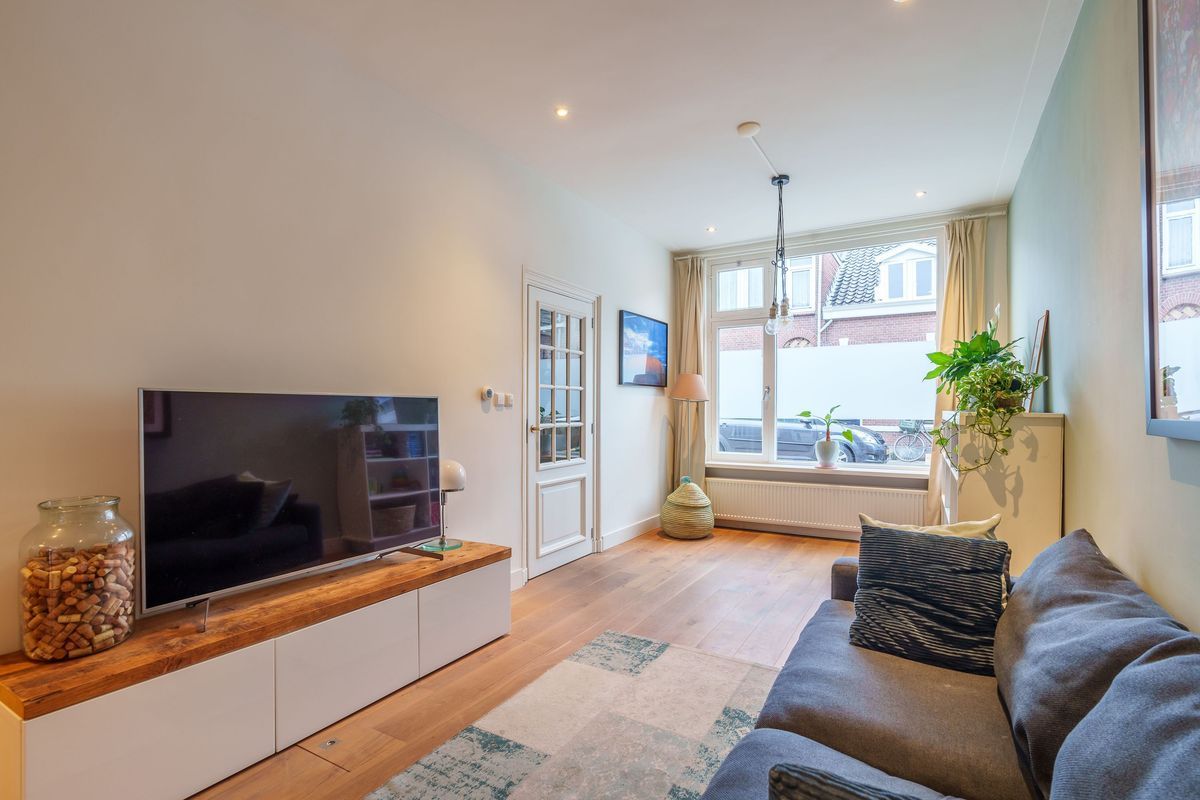 Verenigingstraat 44 Photo Blur 8