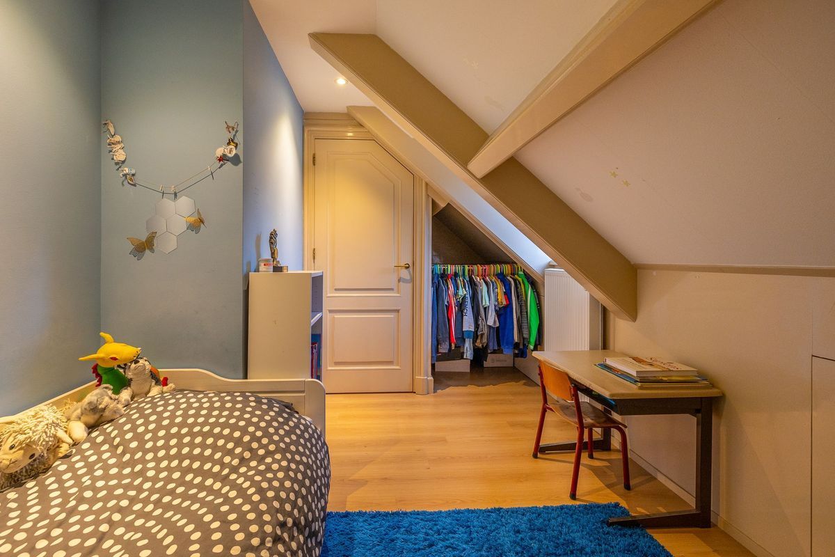 Ypendael 8 Photo Blur 24