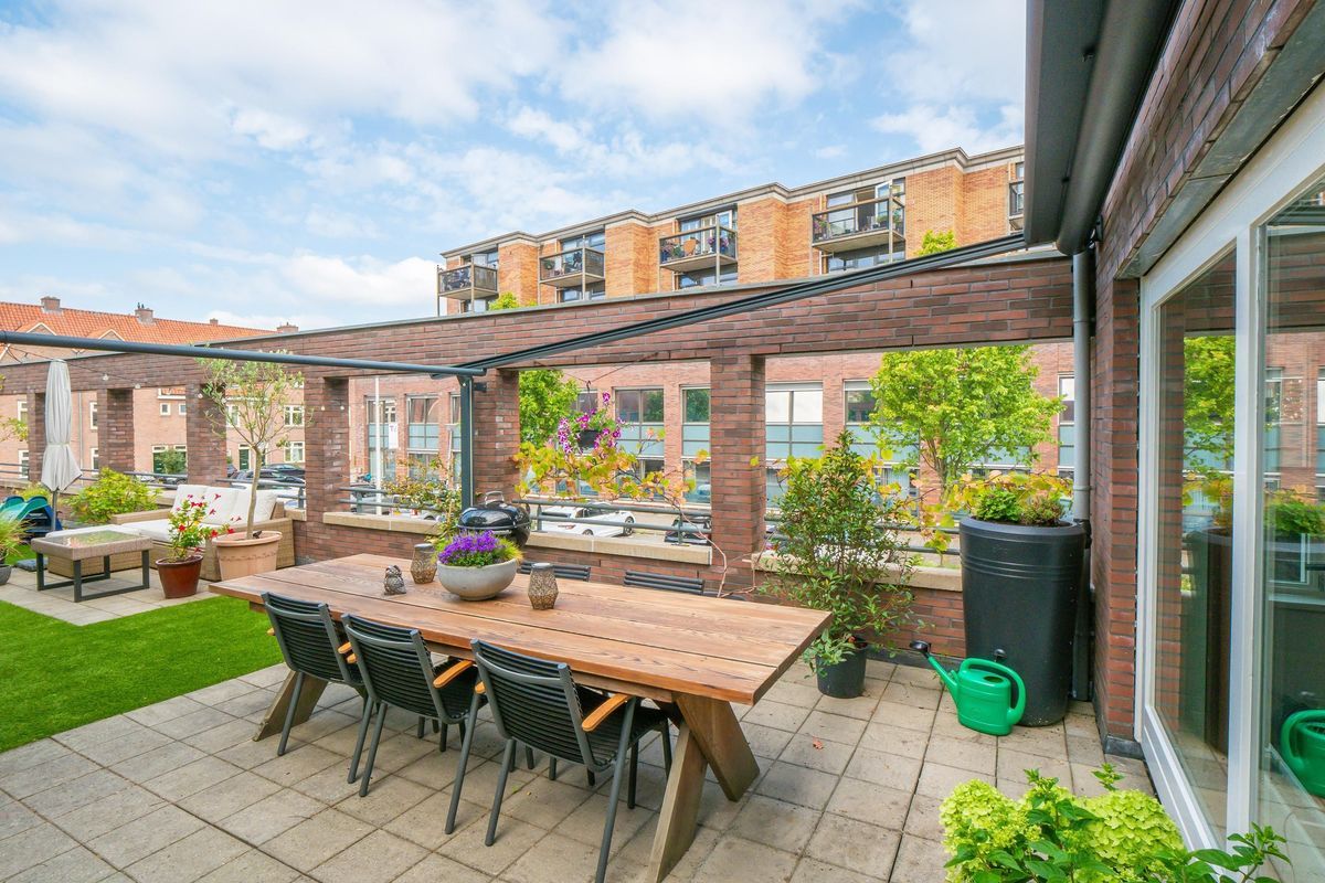 Niasstraat 8-A Photo Blur 17