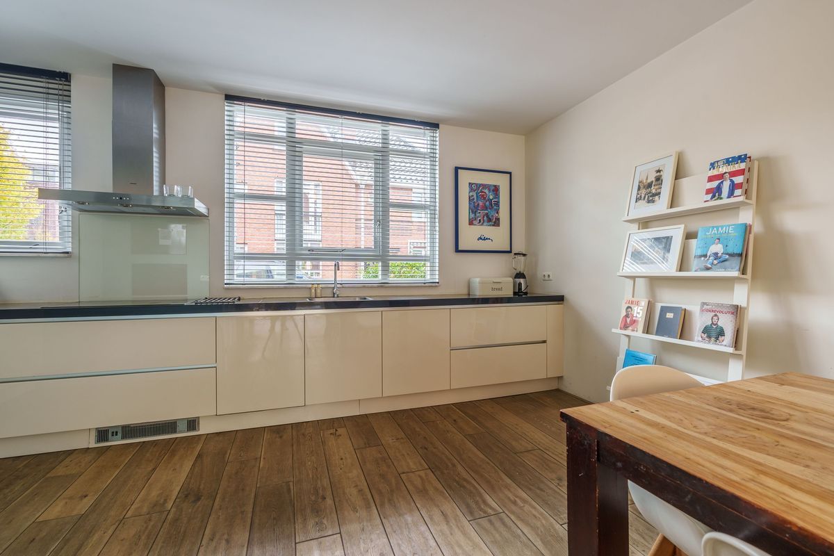 Nicolaas Basterthof 2 Photo Blur 15