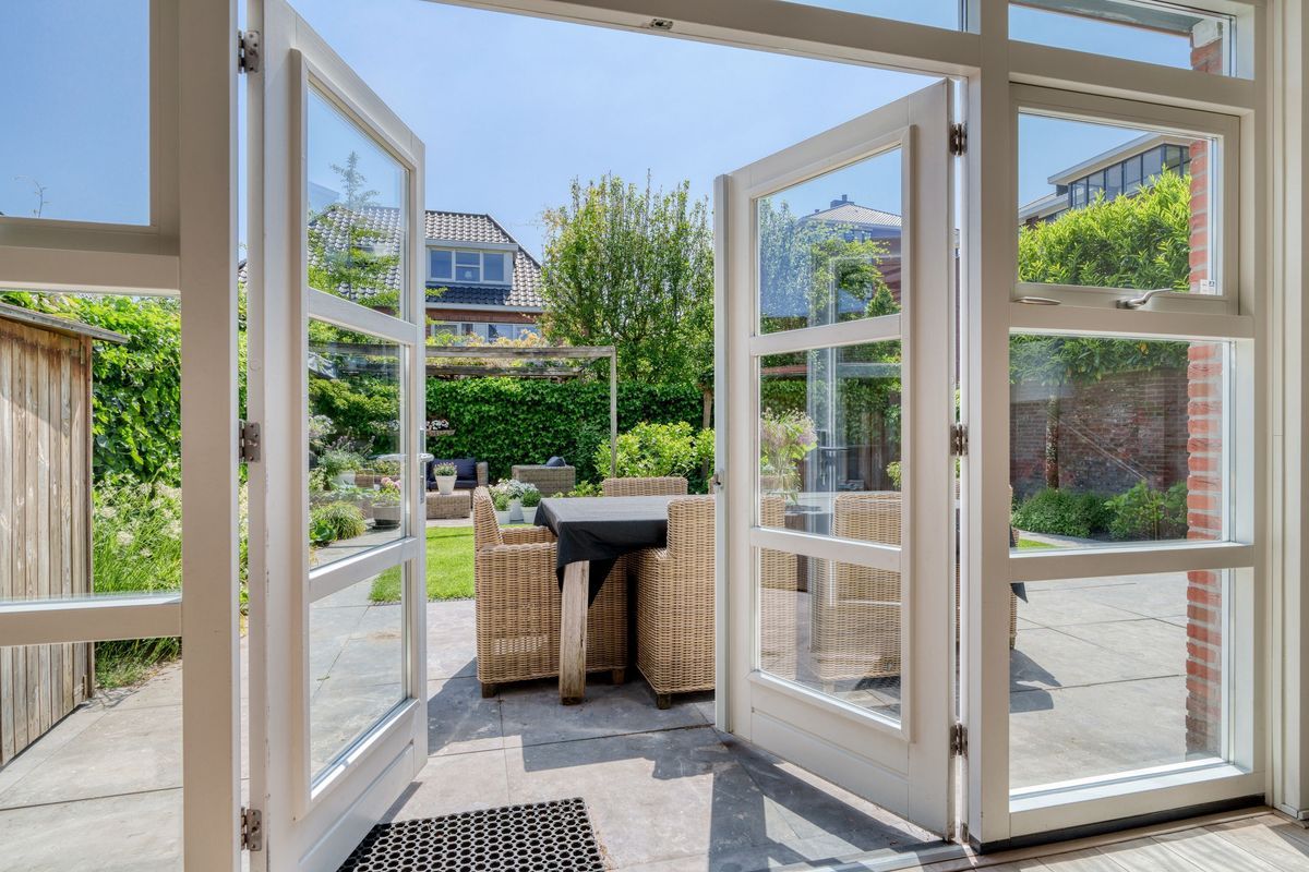 Nicolaas Basterthof 2 Photo Blur 32