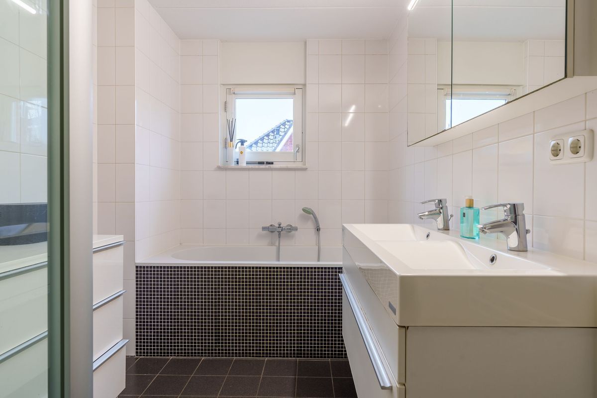 Nicolaas Basterthof 2 Photo Blur 54