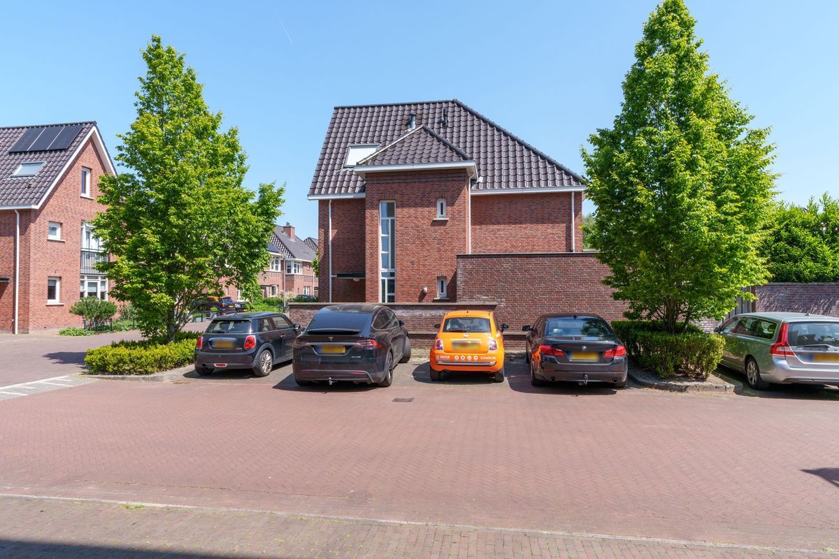 Nicolaas Basterthof 2 Photo Blur 64