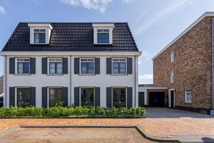 Oeverwalpark 28 Photo 1