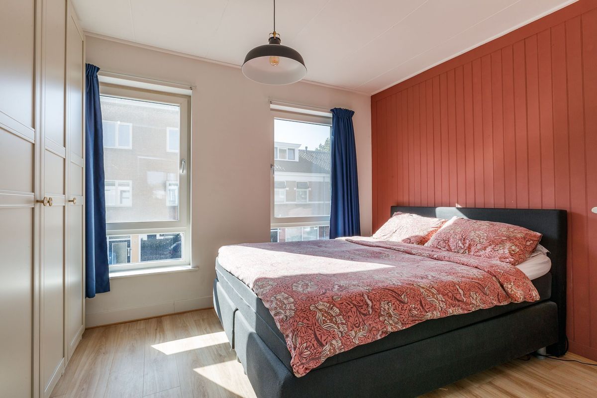 Oudwijkerdwarsstraat 80 Photo Blur 13