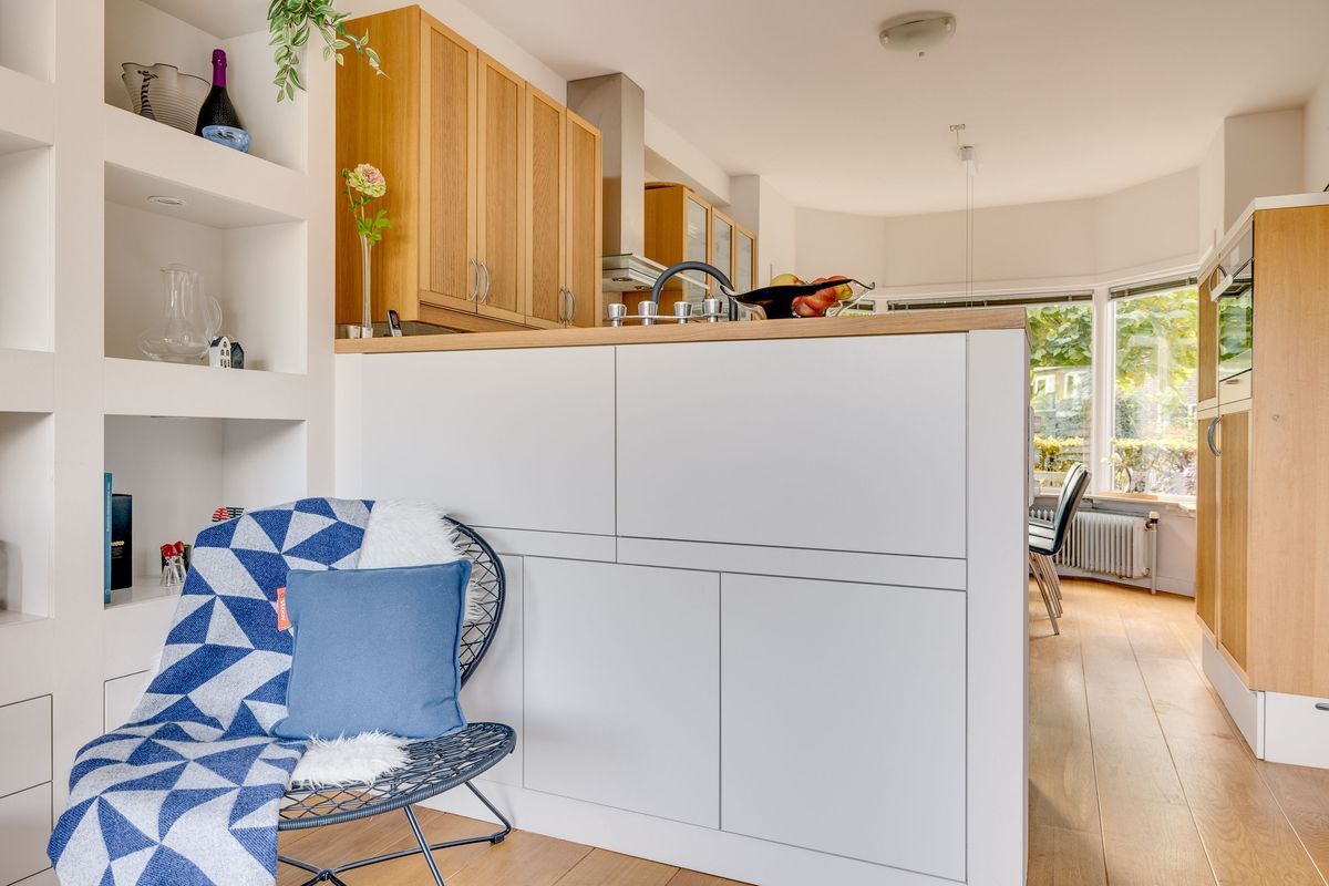 Prof. van Bemmelenlaan 48 Photo Blur 8